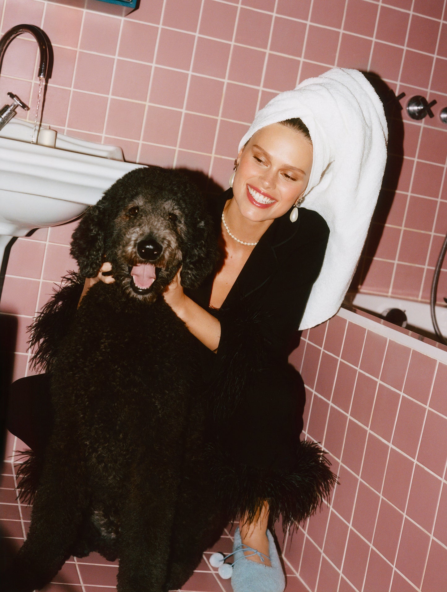 Party Pajamas Set with Detachable Feathers in Black