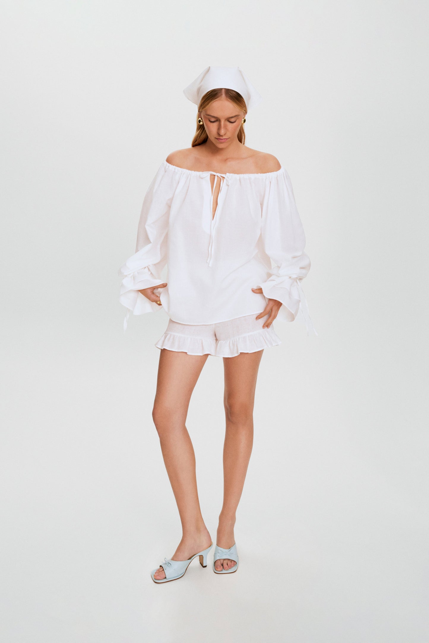 Cha-Cha Lounge Shorts with Headscarf in Milk