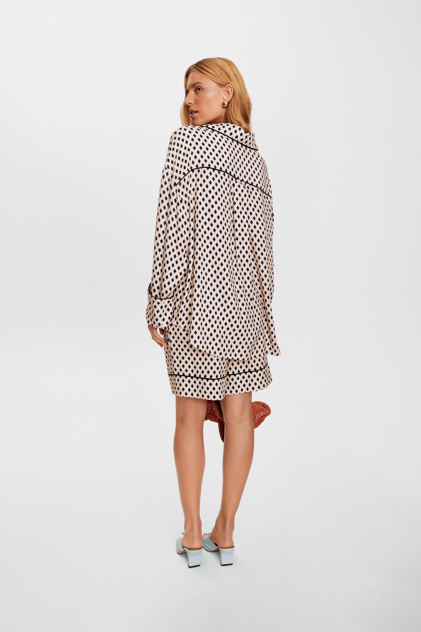 Pastelle Oversized Set with Shorts in Tie Print