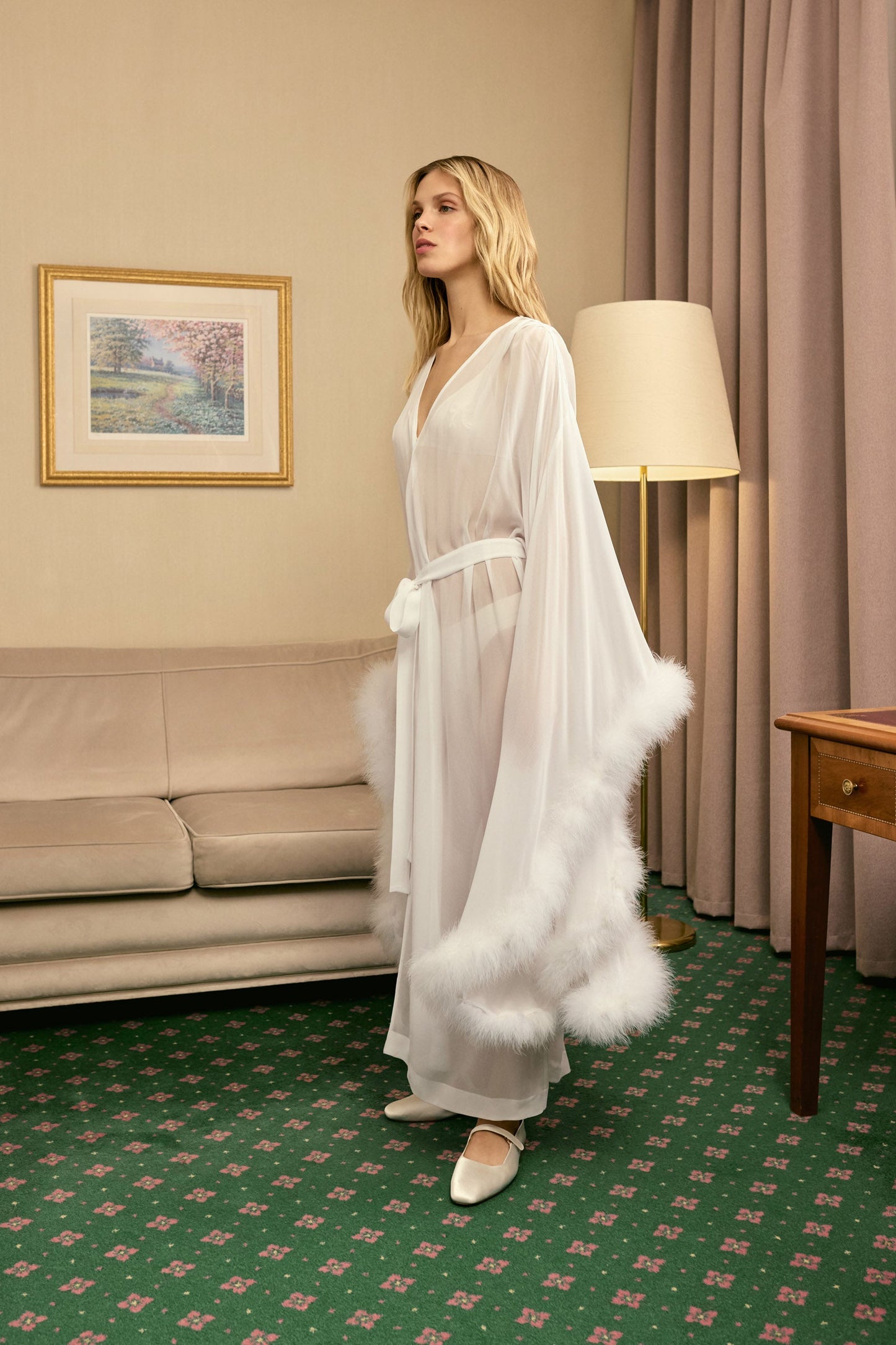 Afrodita Lounge Robe in White