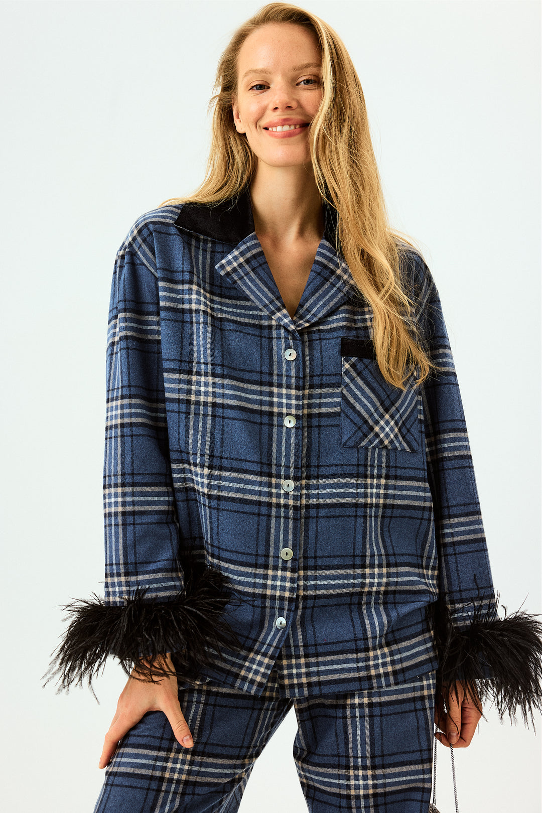 Checked Cotton-Flannel Set with Feathers in Navy Checkered