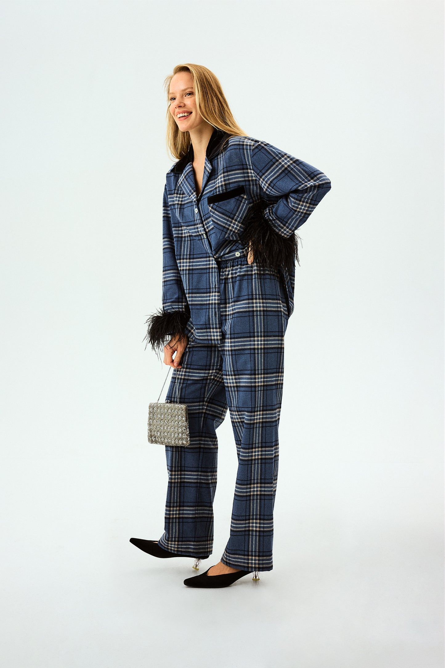 Checked Cotton-Flannel Set with Feathers in Navy Checkered