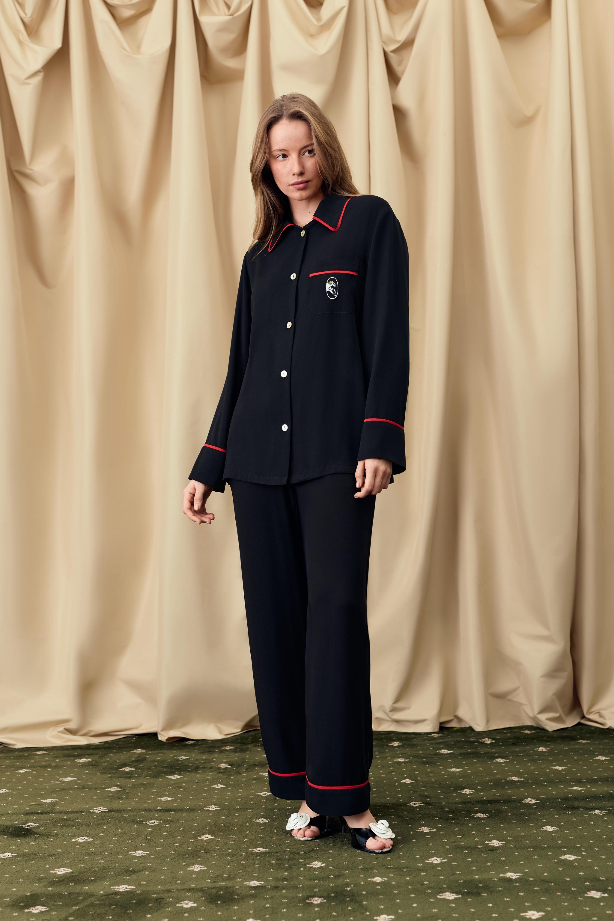 Finnegan Unisex Pajama Shirt in Black