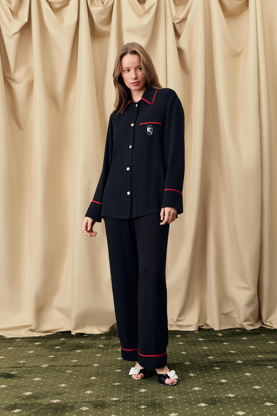 Finnegan Unisex Pajama Shirt in Black