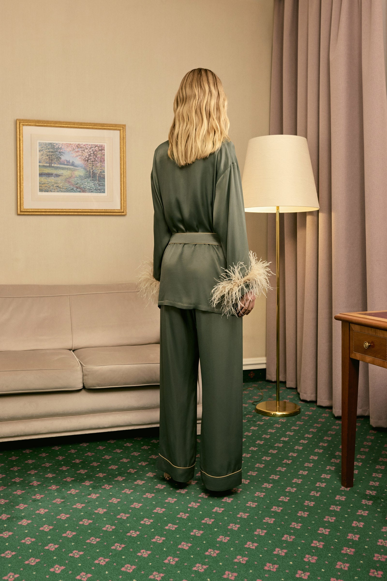 Miss Cat Belted Set with Detachable Feathers in Green