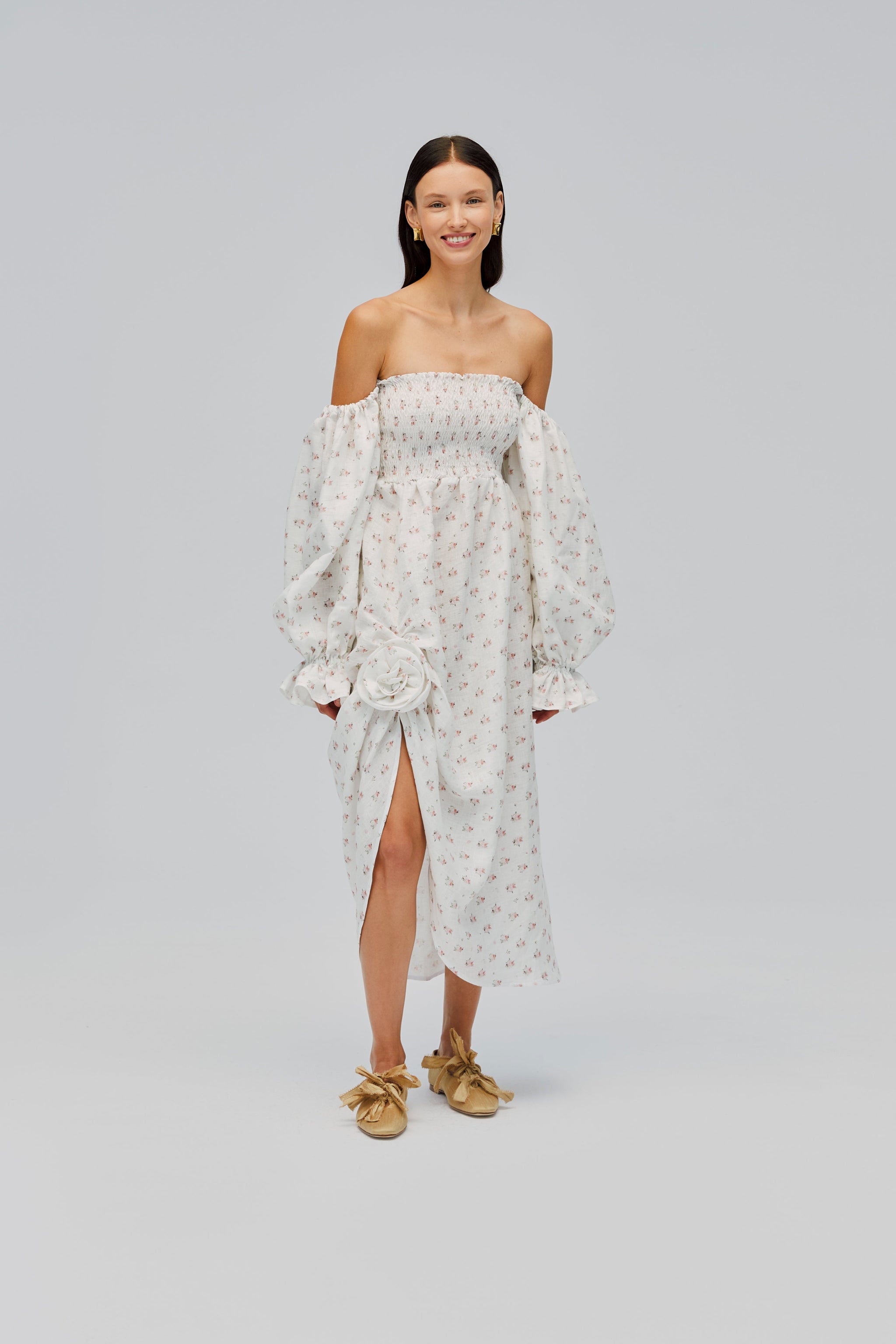 Atlanta Linen Dress with Rose Detail in Bouquets