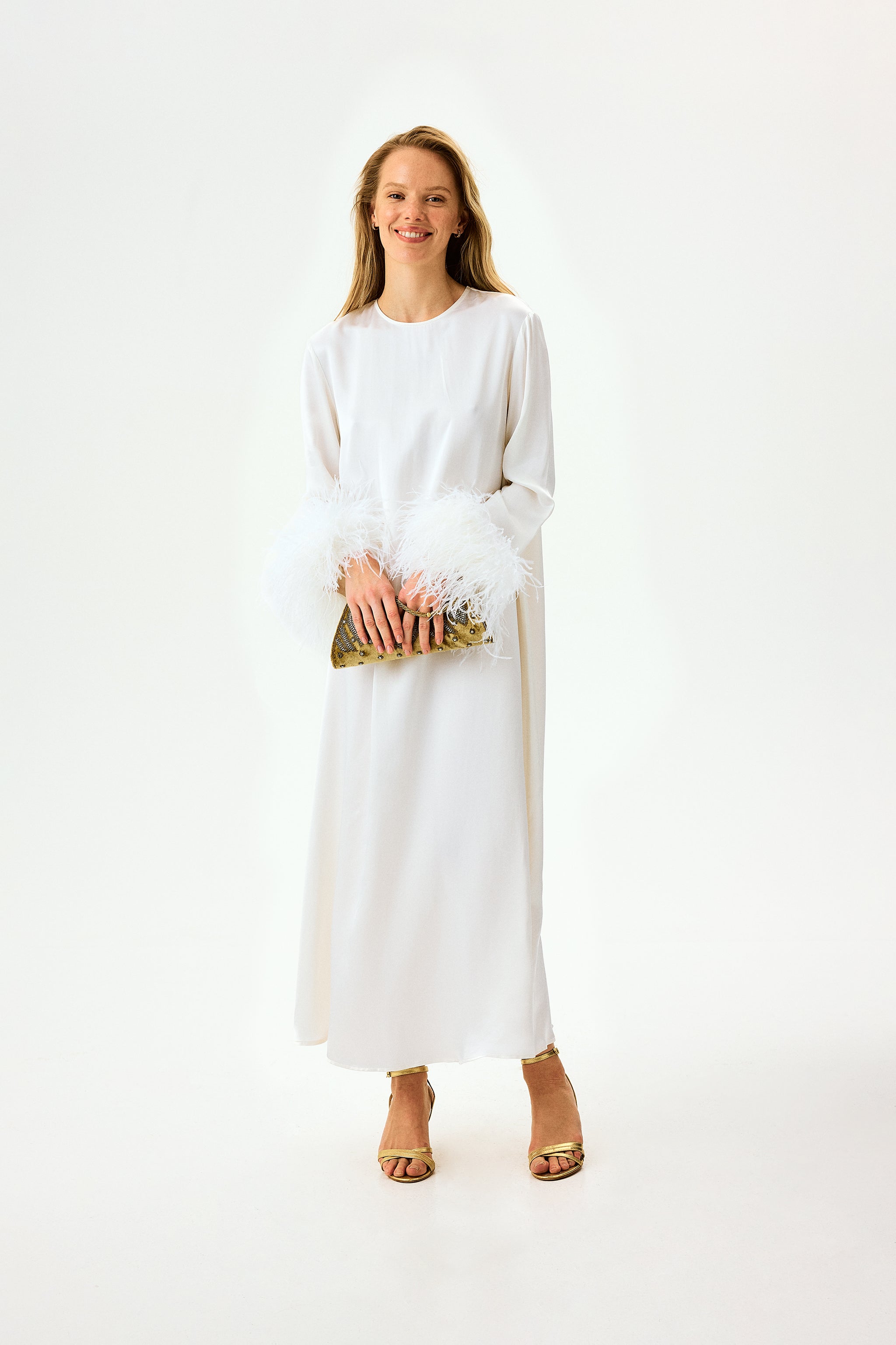 Suzi Maxi Dress With Detachable Feathers in White