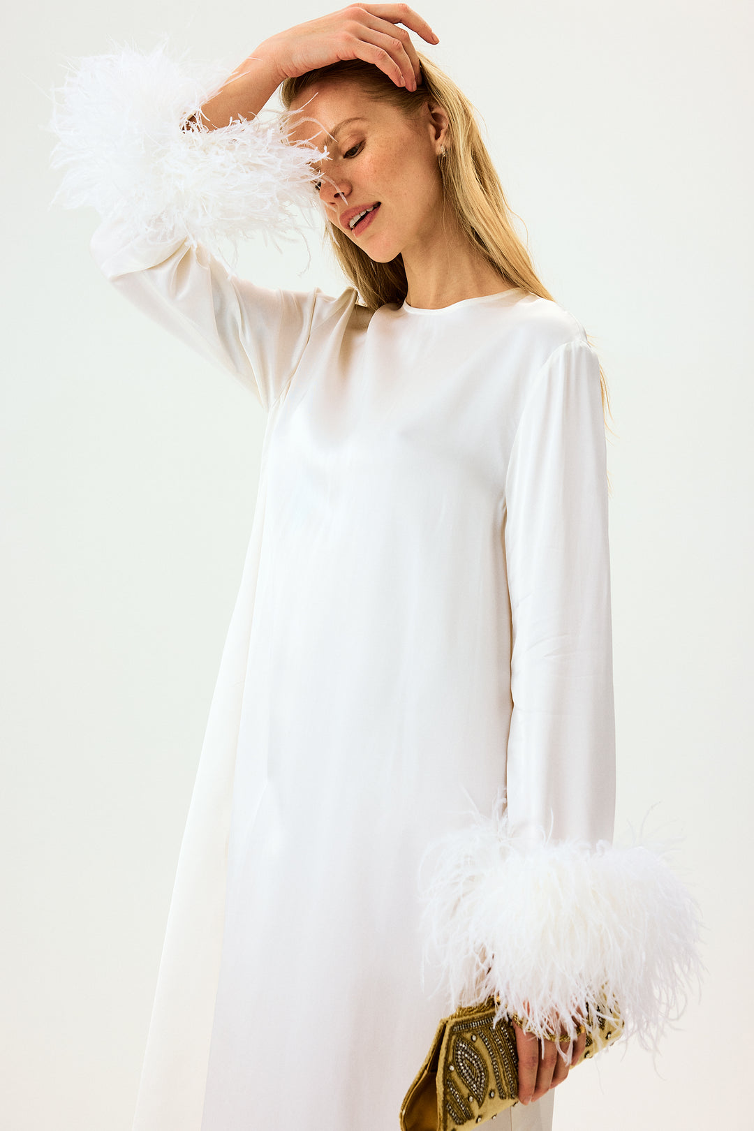 Suzi Maxi Dress With Detachable Feathers in White