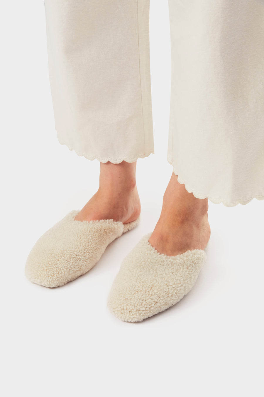 Shearling Slippers in Cream