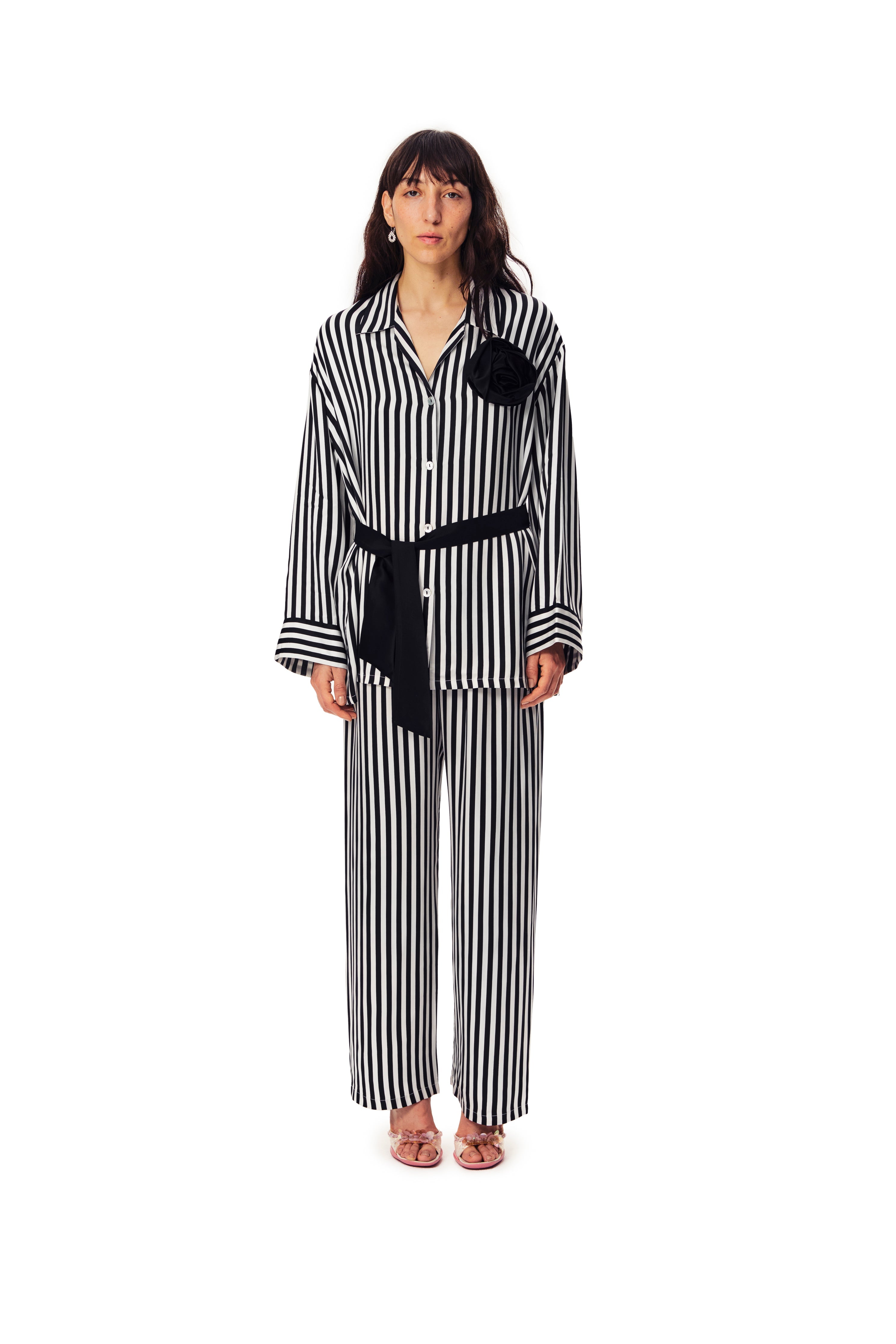 Black and white pajamas set sale