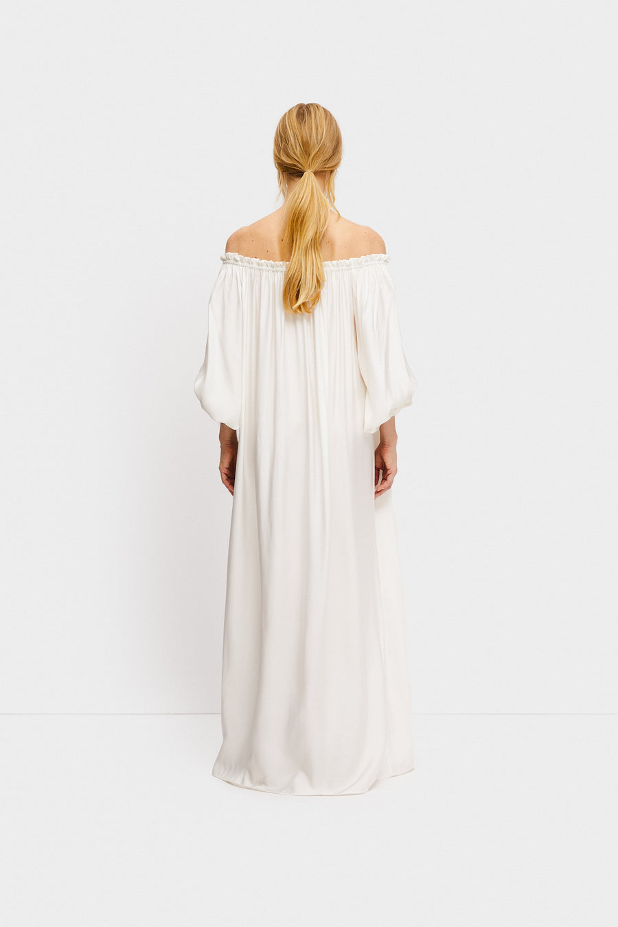 Zephir Off-the-shoulder Maxi Dress in White