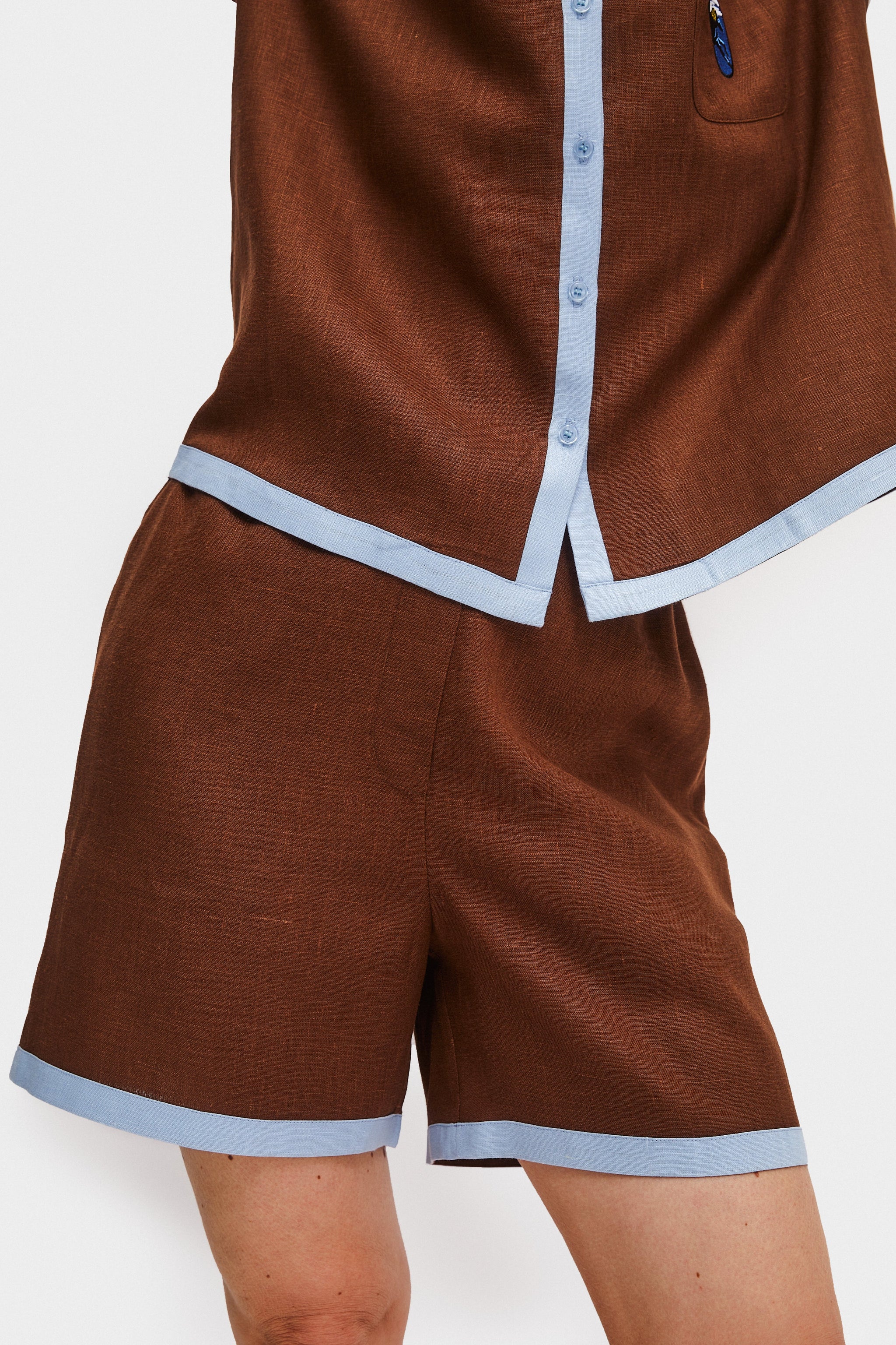 Garrick Embroidered Linen Shorts in Brown