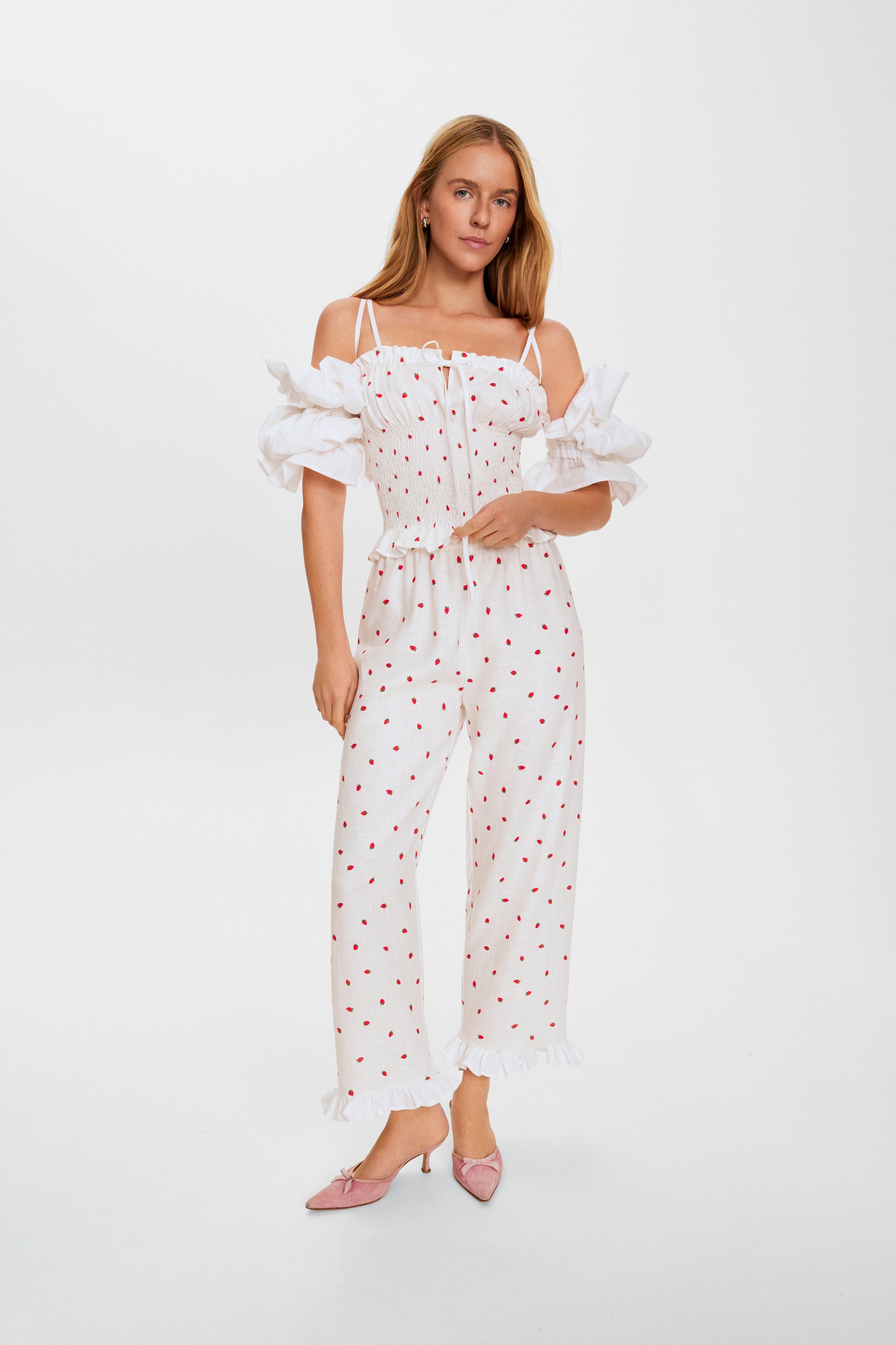 Arle Ruffled Linen Top in Strawberries